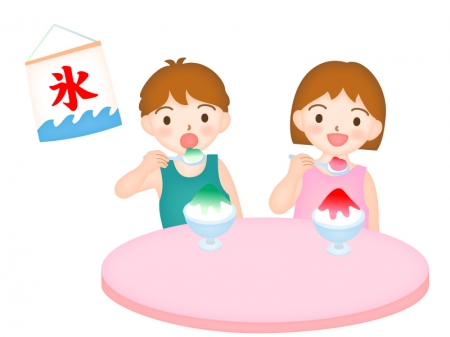 かき氷を食べる男の子と女の子のイラスト